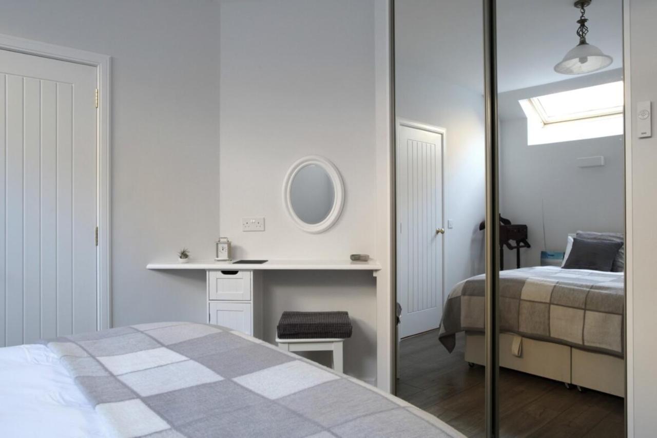 Quiet Ground Floor Mews Flat And Parking Apartment EDI Exterior photo